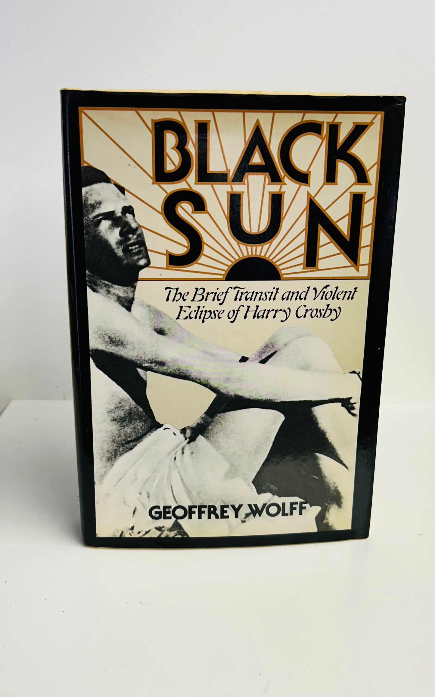 Black Sun: The Brief Transit and Violet Eclipse  of Harry Crosby