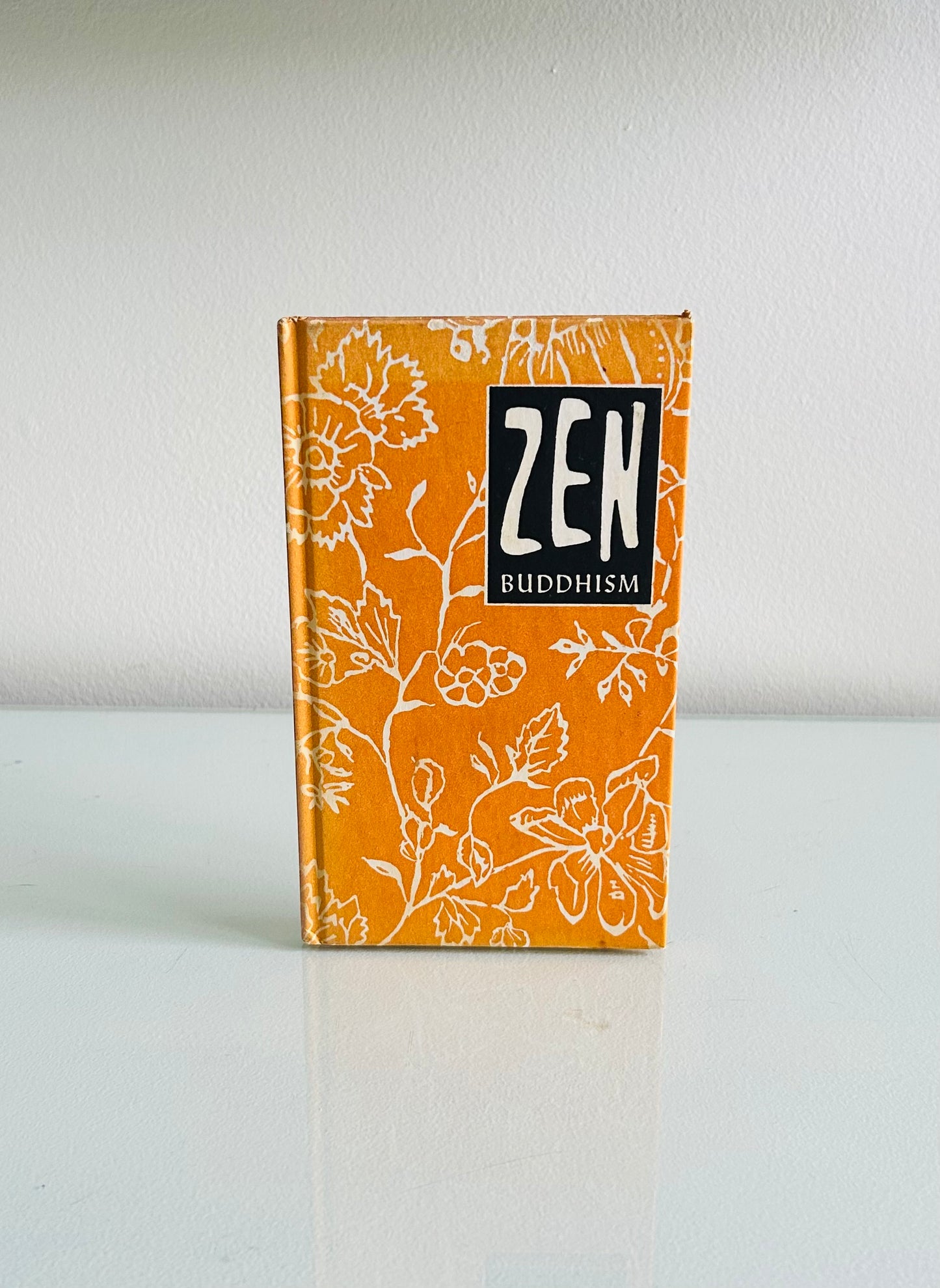 Zen Buddhism: An Introduction to Zen with Stories, Parables, and Koan Riddles told by the Zen Masters