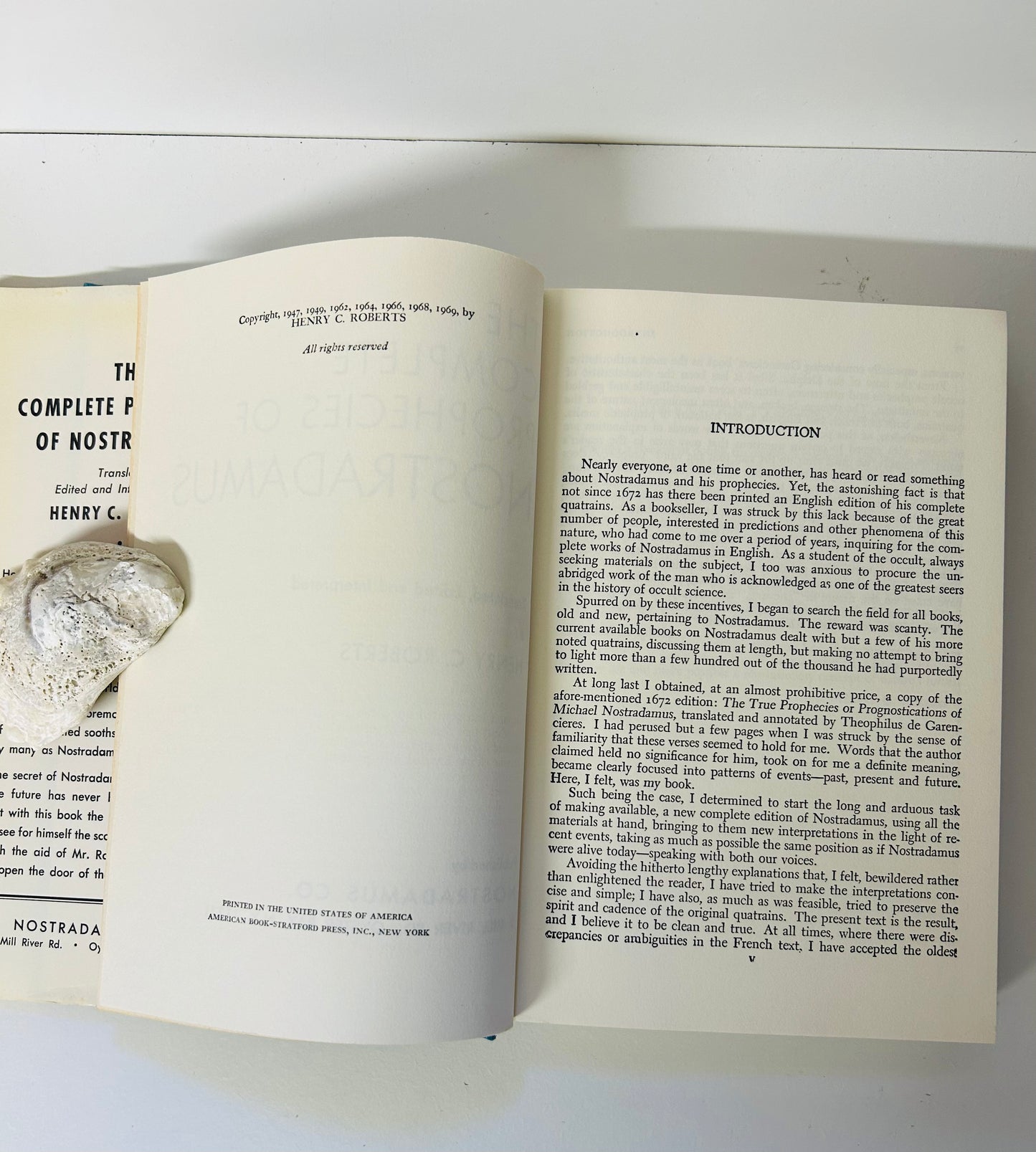 The Complete Prophecies of Nostradamus