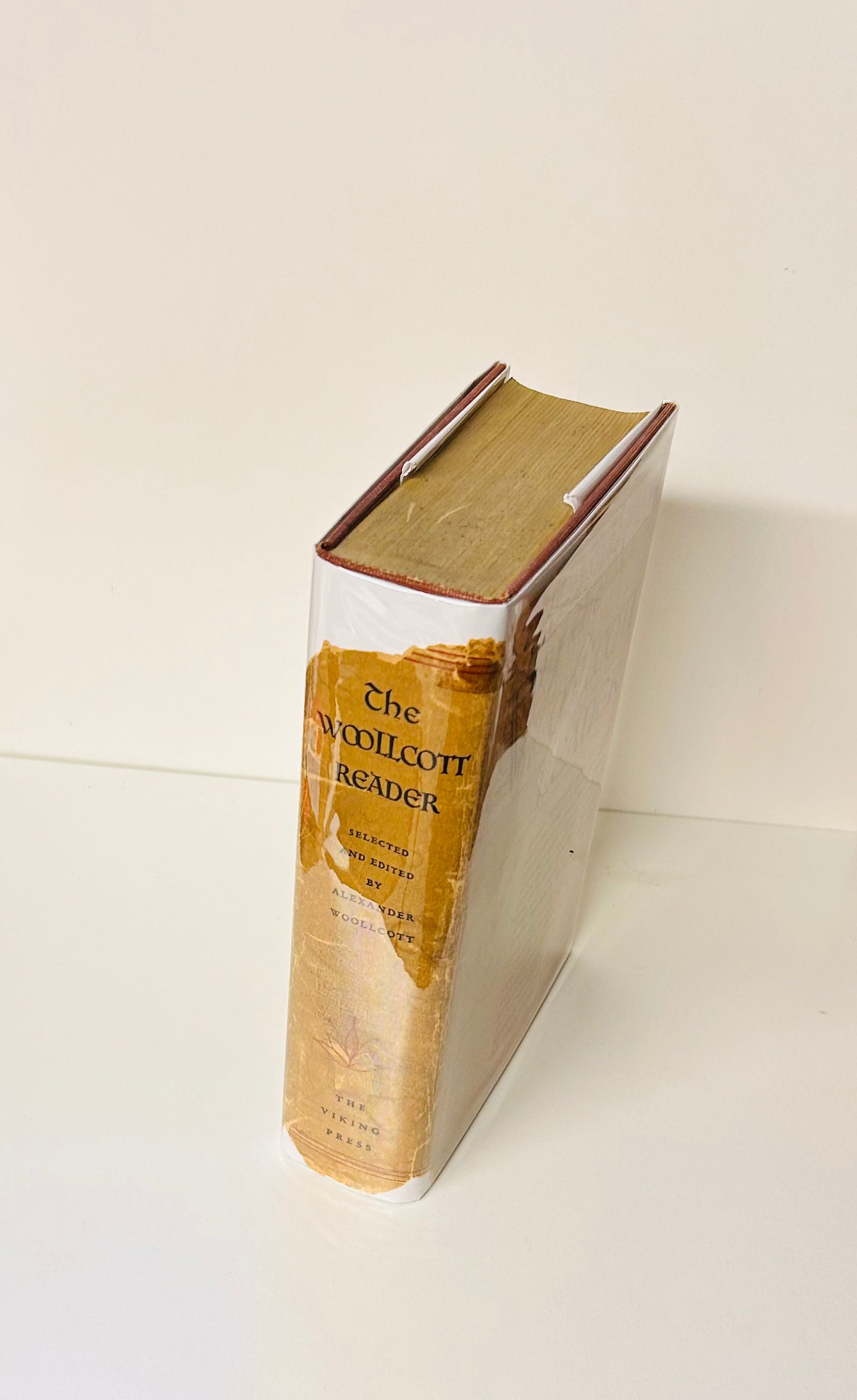 The Woollcott Reader