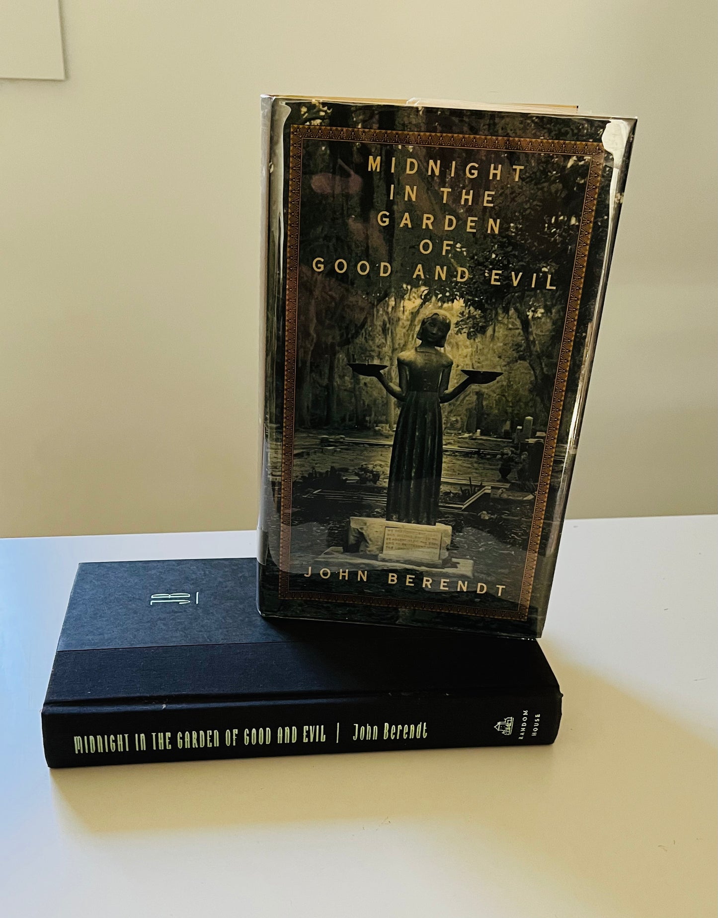 Midnight in the Garden of Good and Evil (signed copy)