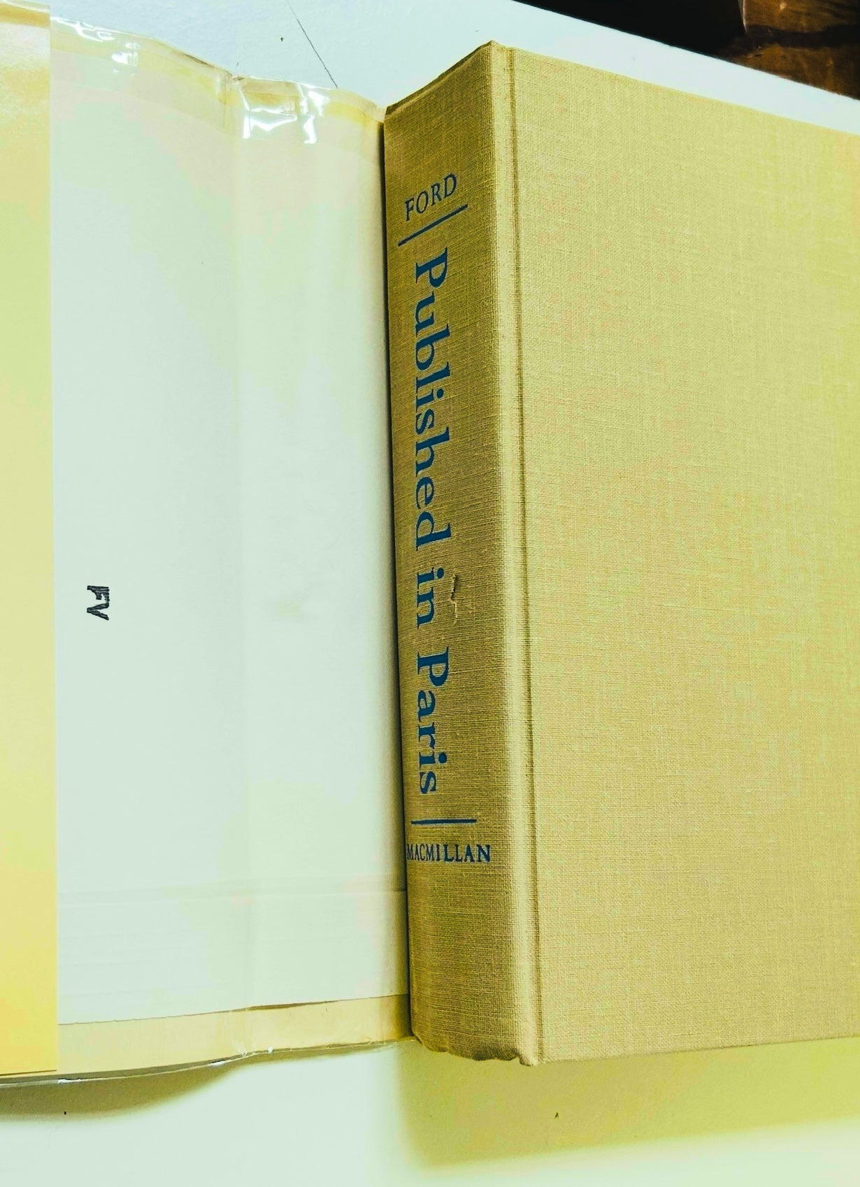 Published in Paris: American and British Writers, Printers, and Publishers in Paris, 1920-1939