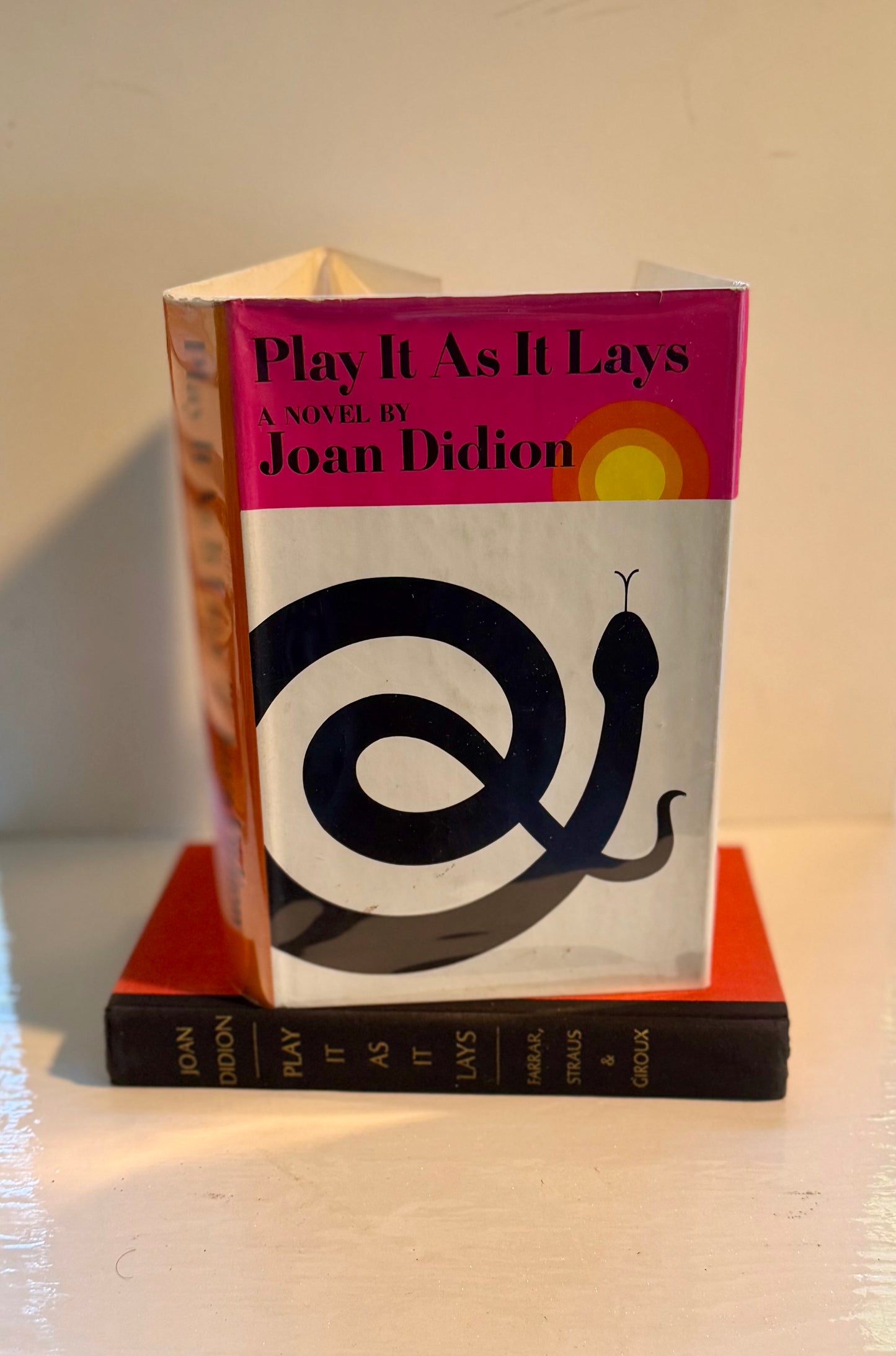 Play it as it Lays