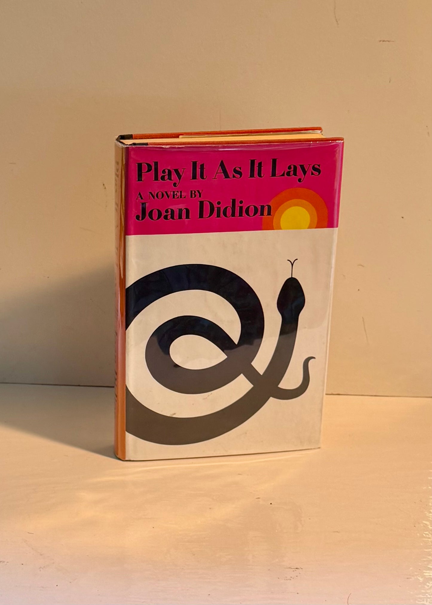 Play it as it Lays