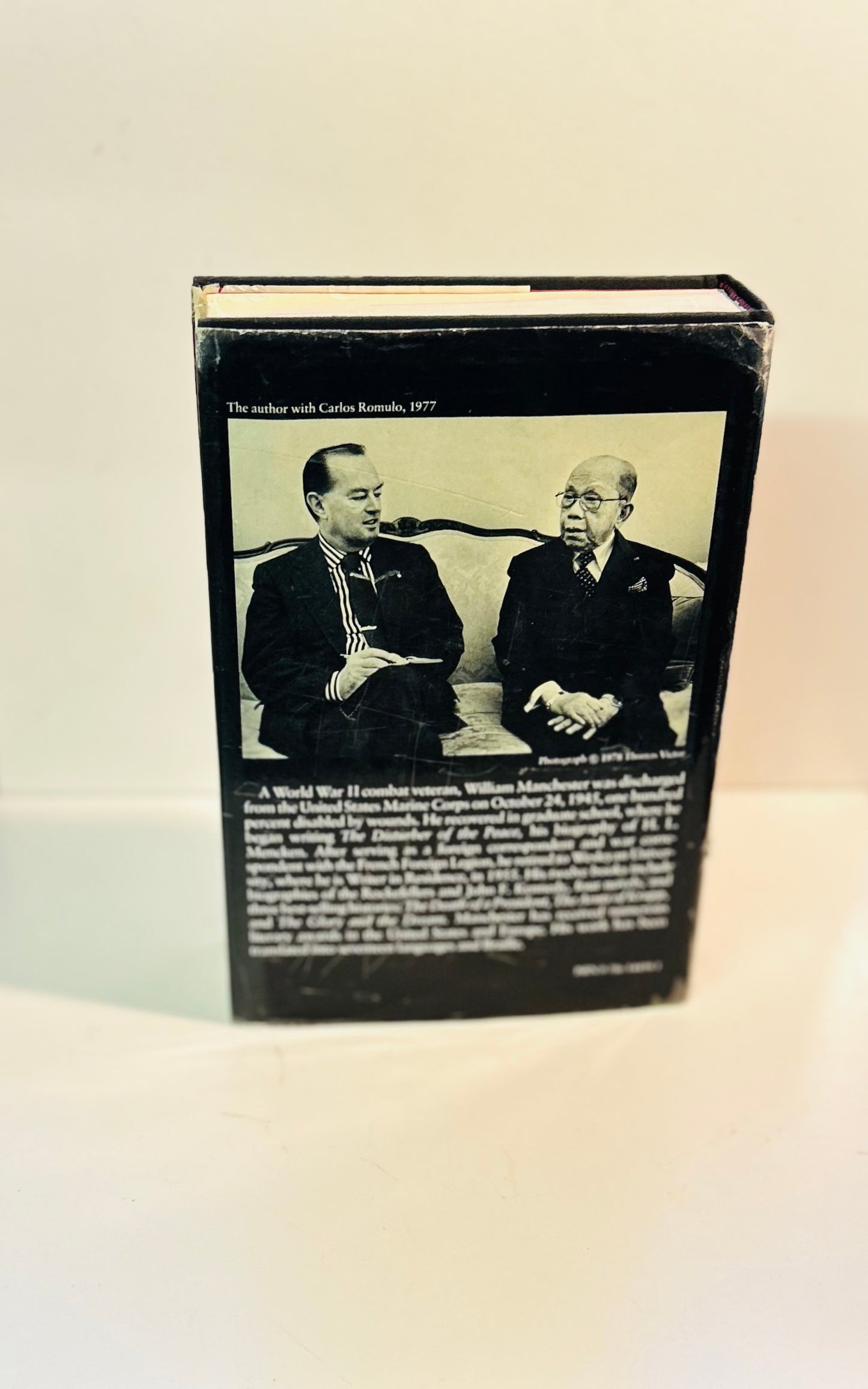 American Caesar: Douglas MacArthur 1880-1964